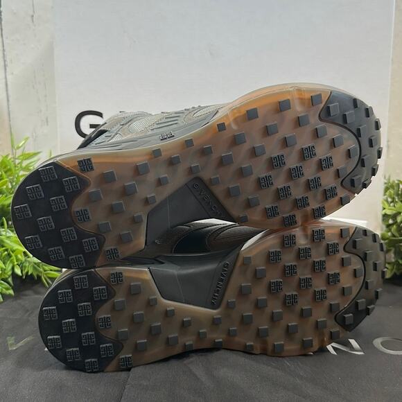 Givenchy Men's GIV 1 High Top Combo Sneakers Size 41 - Picture 10 of 13